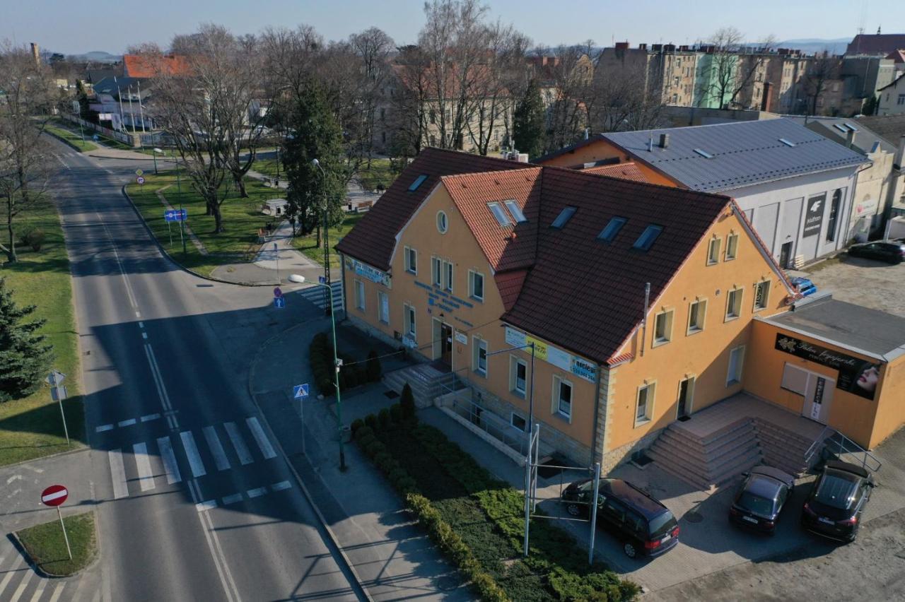 Apartamenty P7 Dzierżoniów Exteriör bild